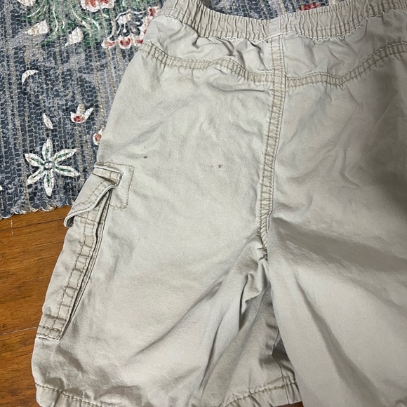 JK J. Khaki elastic waistband cargo shorts - Picture 3 of 4